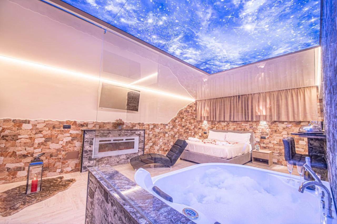 Virtus Prestige - Rooms & Apartments Rome Buitenkant foto
