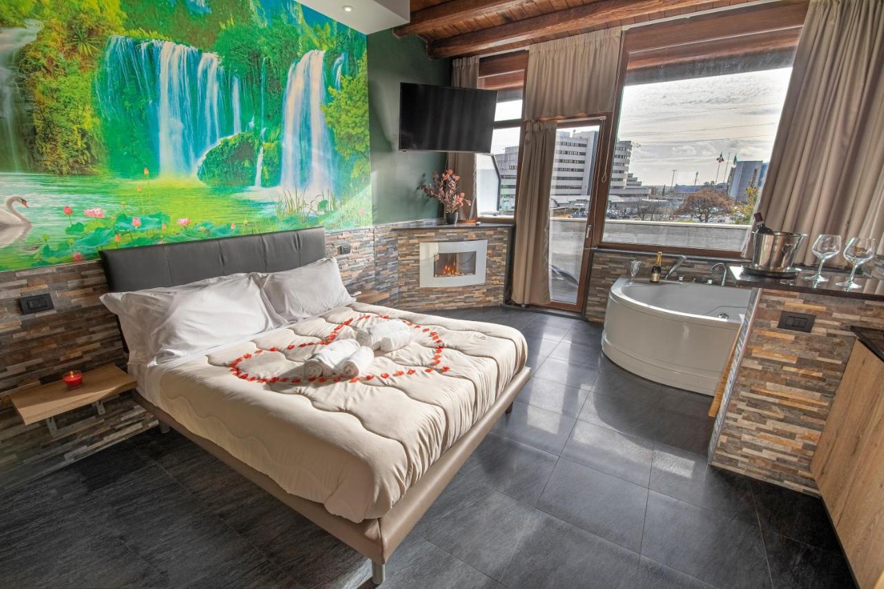 Virtus Prestige - Rooms & Apartments Rome Buitenkant foto