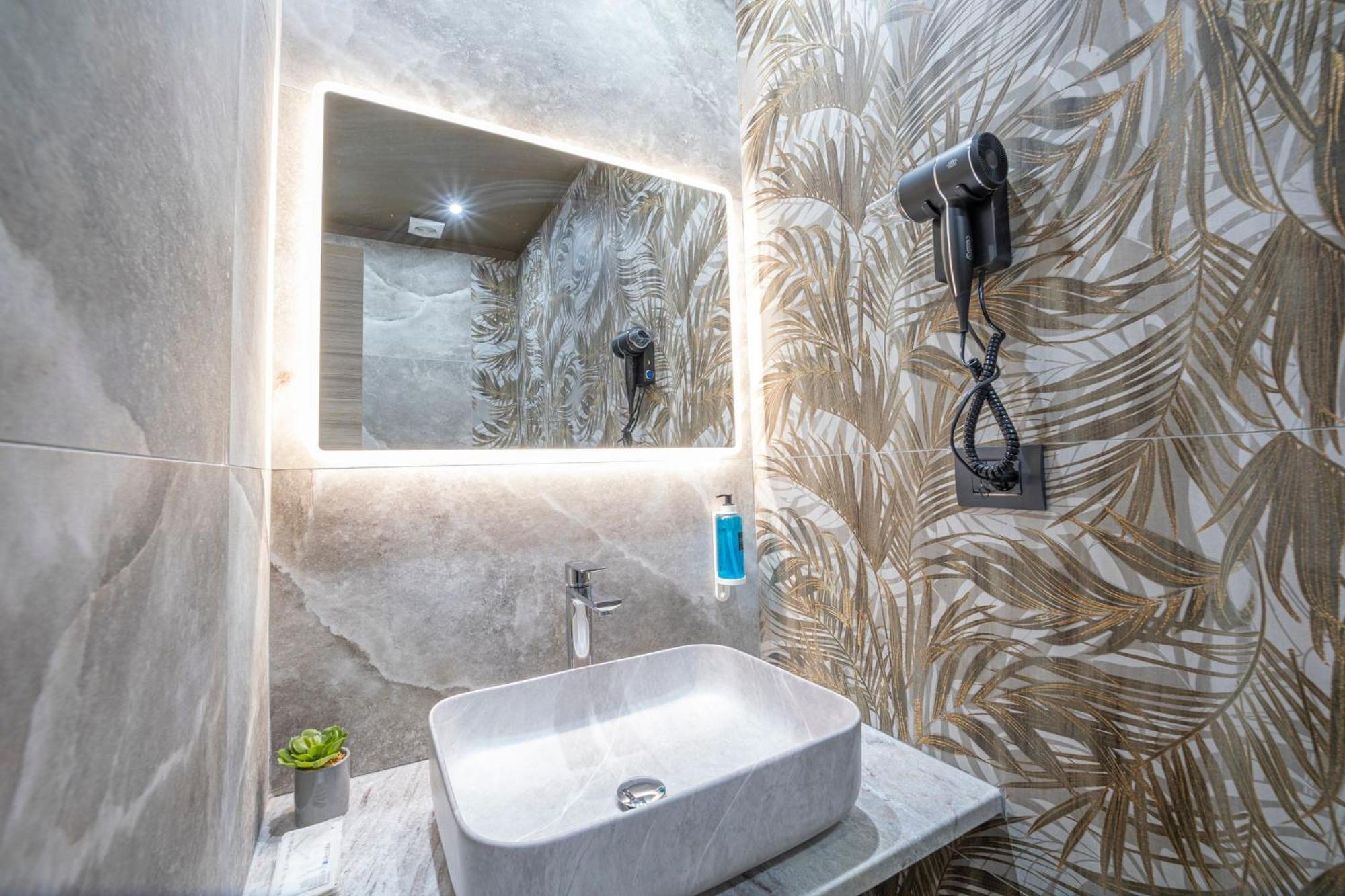 Virtus Prestige - Rooms & Apartments Rome Buitenkant foto